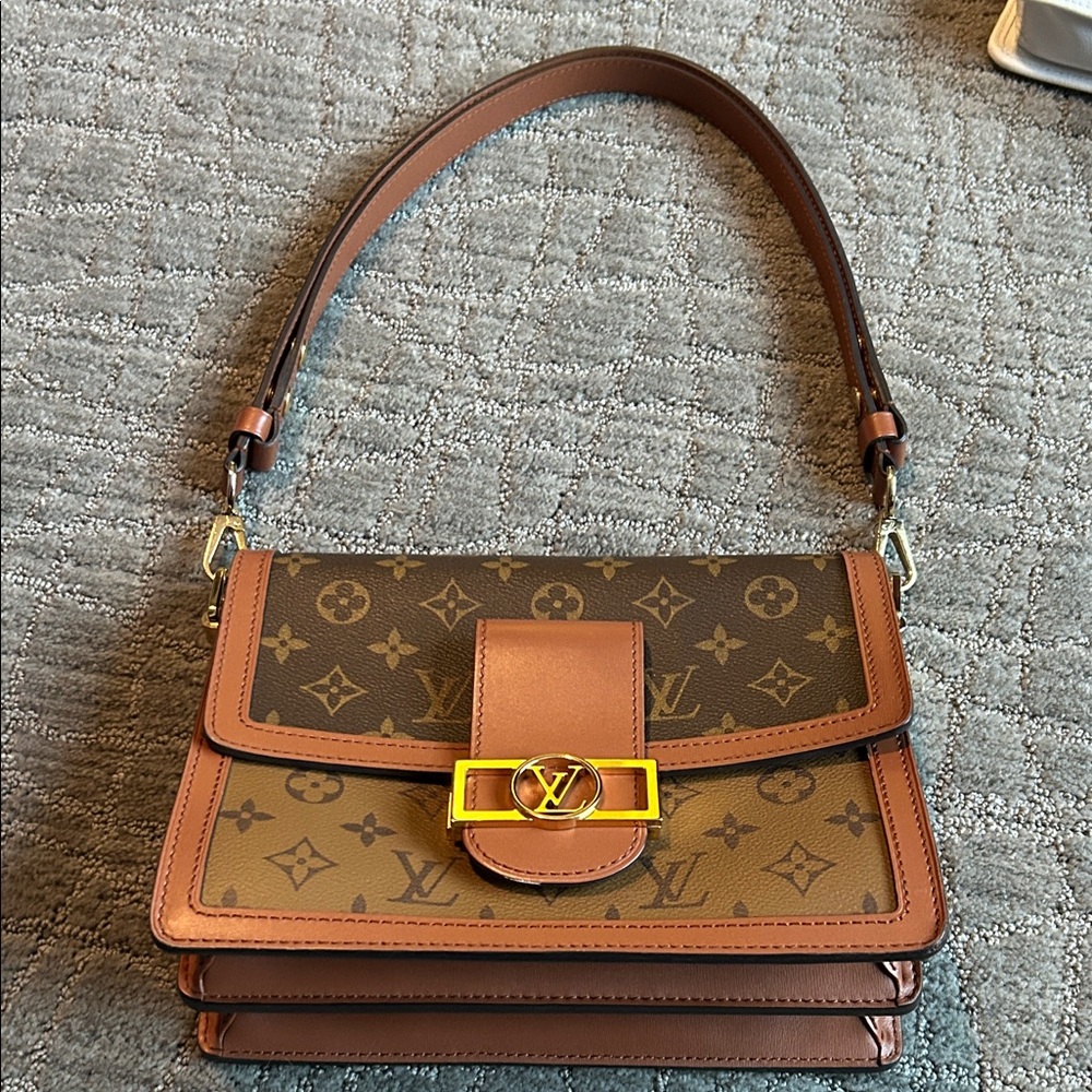 Authentic Louis Vuitton Tan and Brown Monogram Shoulder Bag